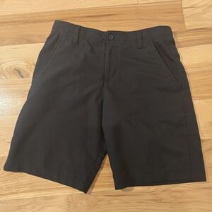🏌‍♂️Under armor boys golf shorts🏌‍♂️